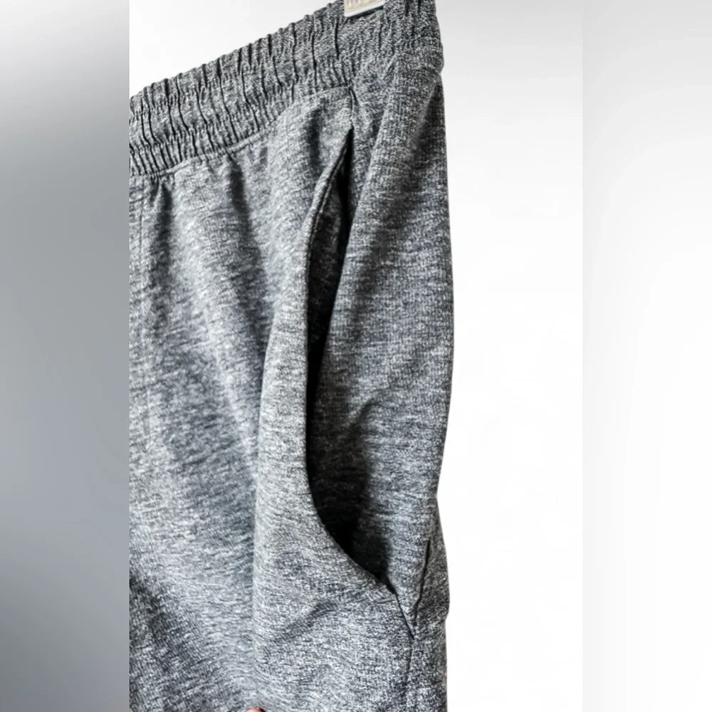 Lululemon Pace Breaker Shorts Men’s Athletic Shorts - Medium - Picture 7 of 15